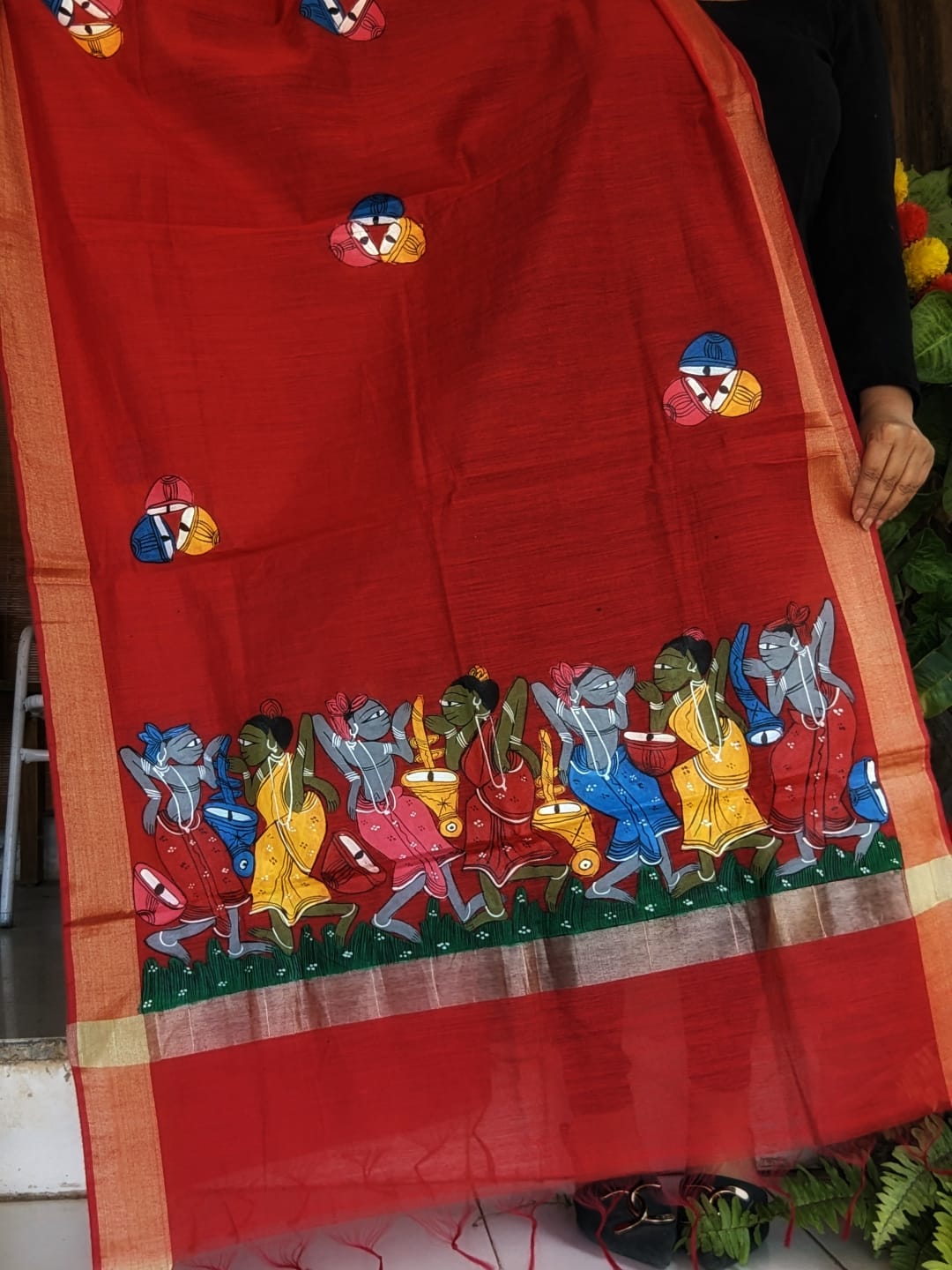 handpainted folk art dupatta