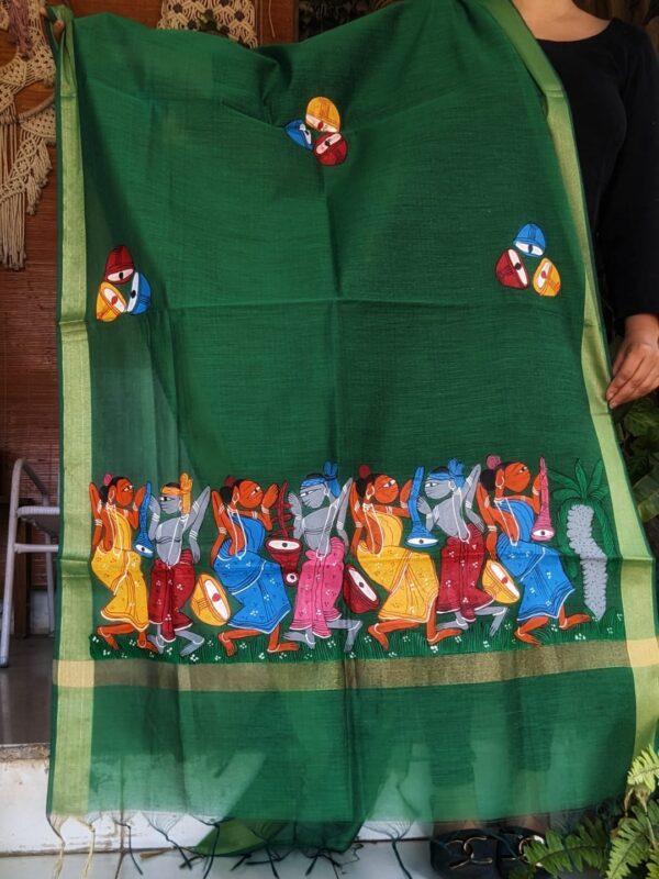 handpainted dupatta tribal art