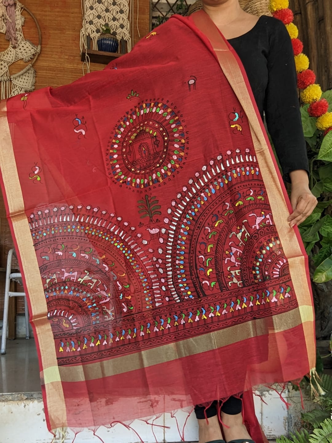 handpainted saura art dupatta